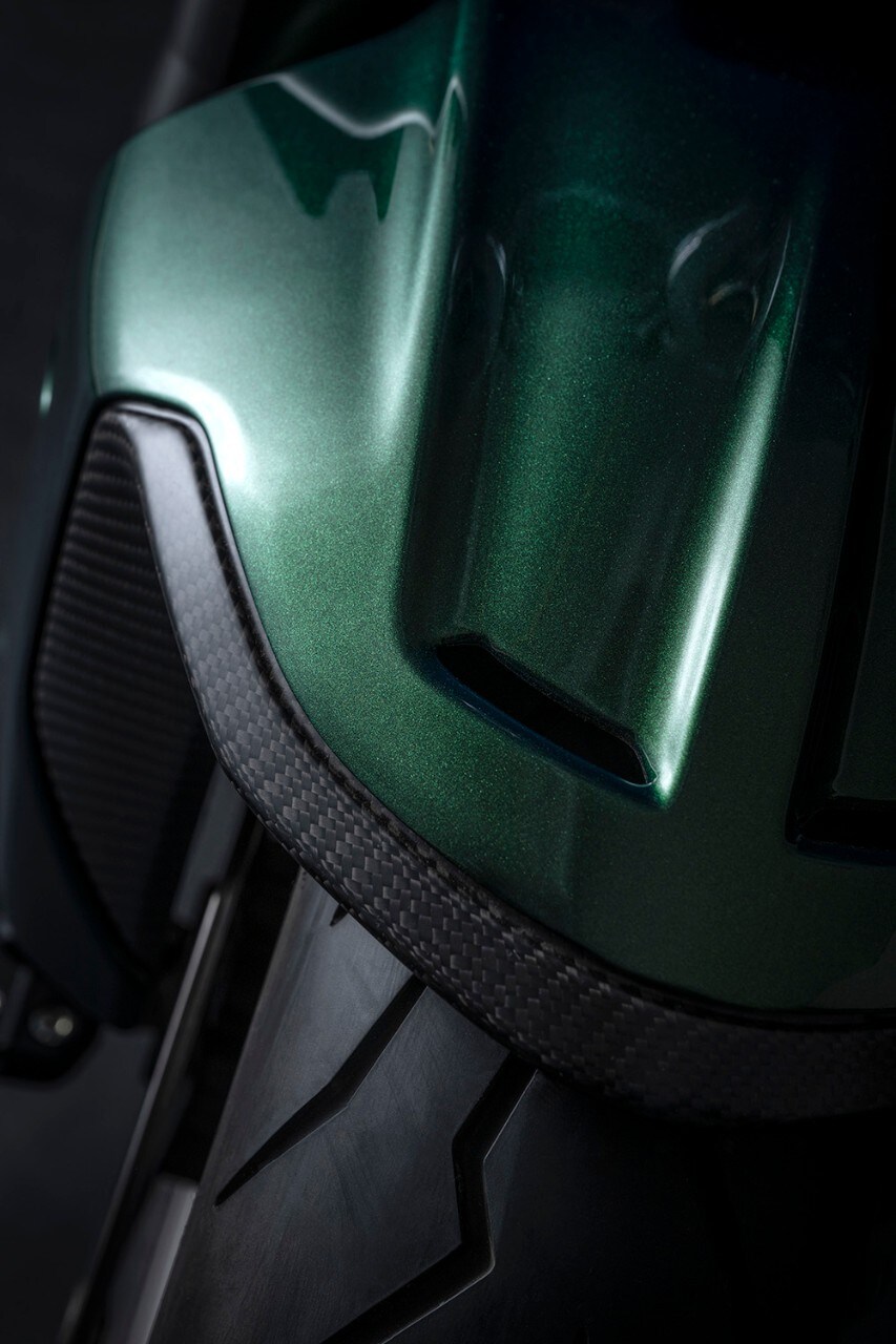 Ducati e Bentley: due serie davvero speciali per la Diavel V4